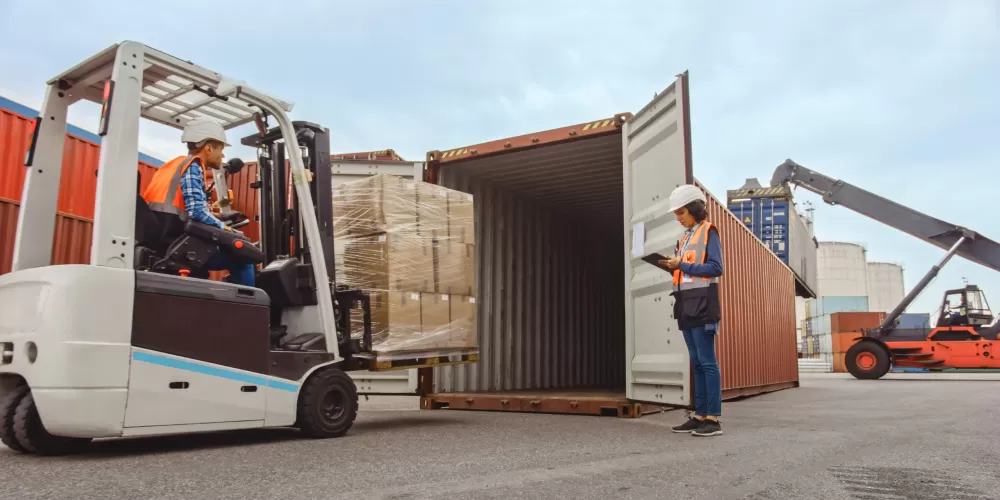 Loading a cargo container